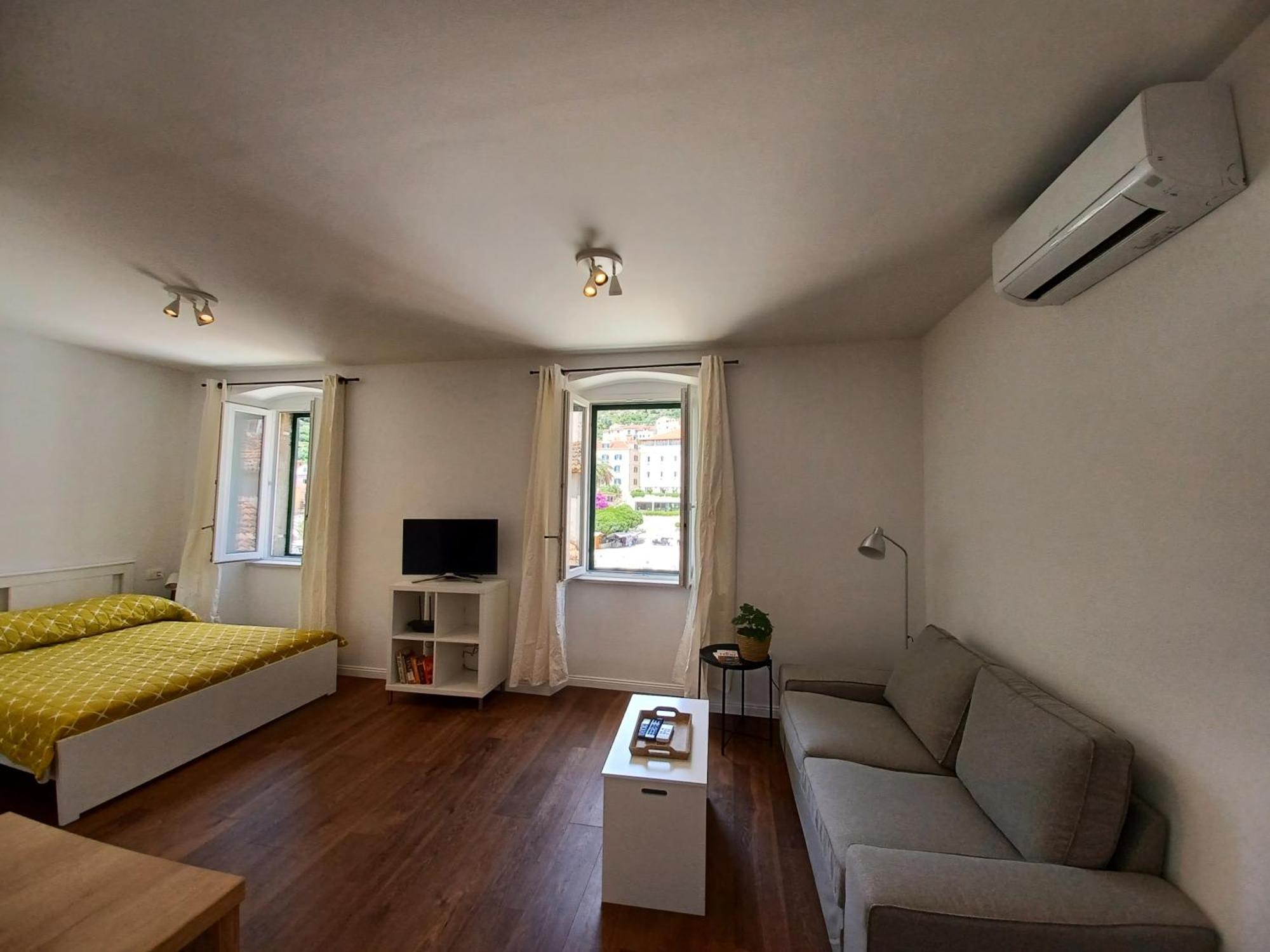 Apartment Lilly With Amazing City View ฮวาร์ ภายนอก รูปภาพ