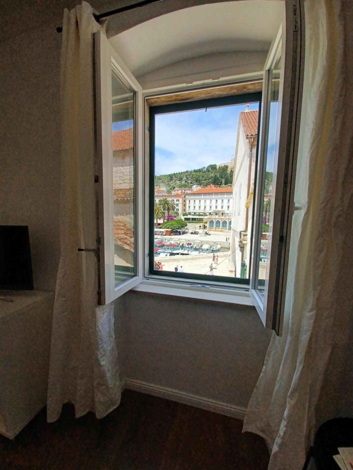 Apartment Lilly With Amazing City View ฮวาร์ ภายนอก รูปภาพ